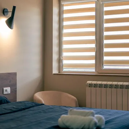 Riverside Retreat Appartement Skopje